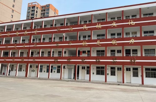 案例｜虹华助力河南多所学校，打造智慧校园